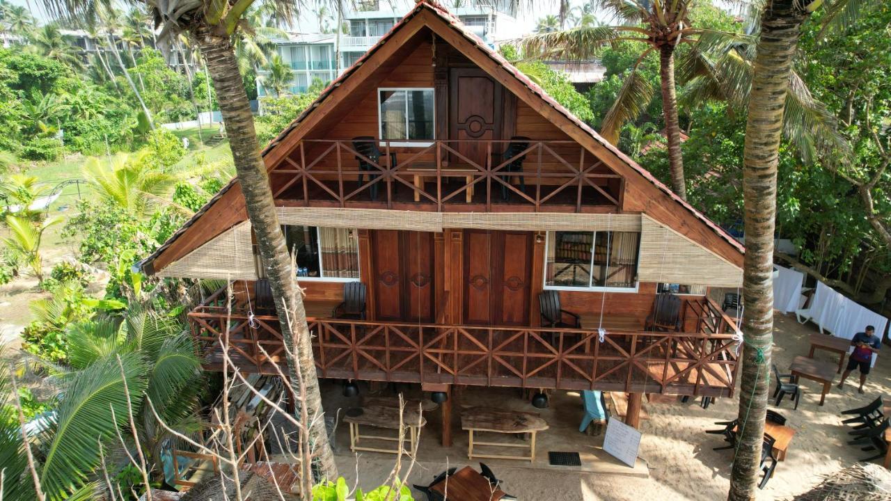 Turtle Bay Beach Resort Mirissa Extérieur photo