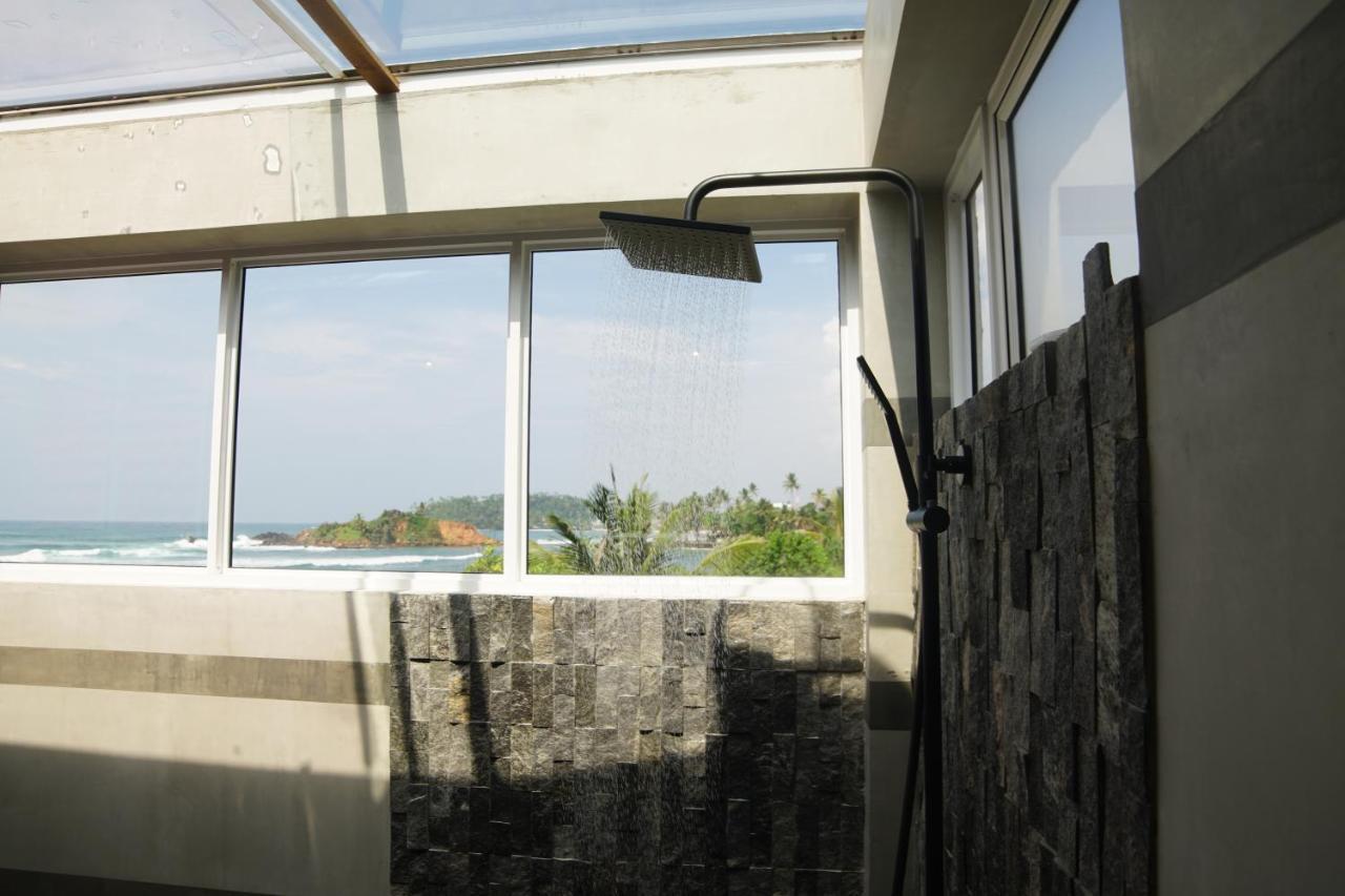 Turtle Bay Beach Resort Mirissa Extérieur photo