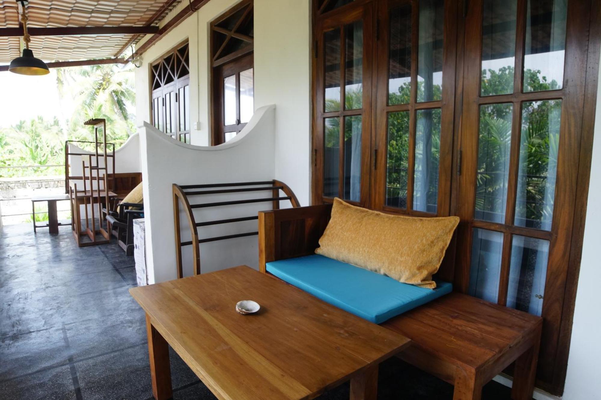 Turtle Bay Beach Resort Mirissa Extérieur photo